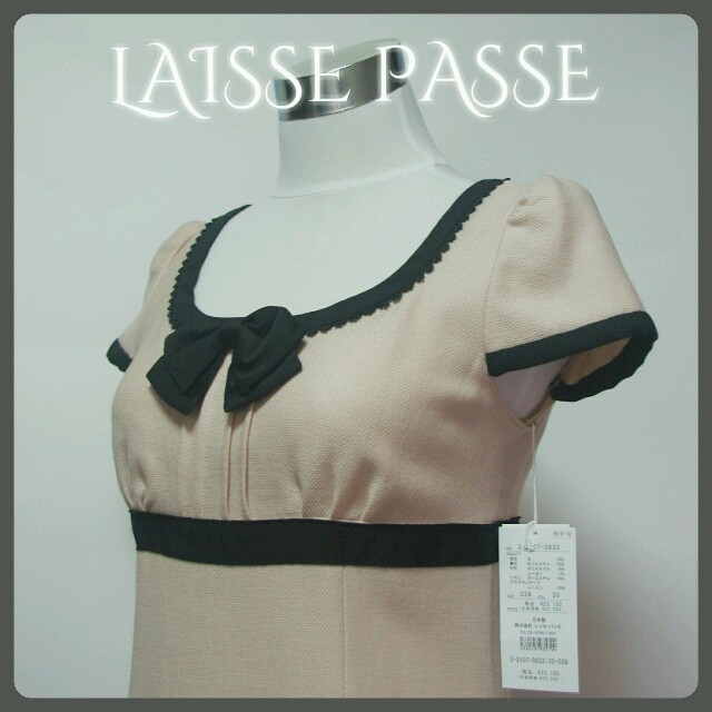 LAISSE PASSE(レッセパッセ)の【新品】パイピングワンピース レディースのワンピース(ひざ丈ワンピース)の商品写真