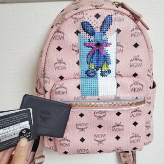 MCM(MCM) うさぎ(ピンク/桃色系)の通販 16点 | エムシーエムを買う MCM(MCM) うさぎ(ピンク/桃色系)の通販 16点 | エムシーエムを買う