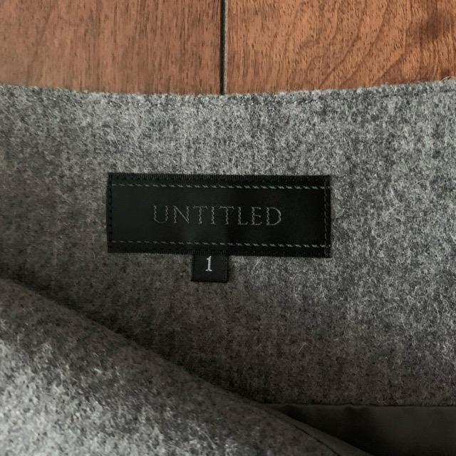UNTITLED(アンタイトル)のミル様　値下げ　アンタイトル　ウールスカート レディースのスカート(ひざ丈スカート)の商品写真