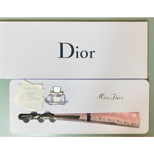 Dior(ディオール)のミスディオールファン　ギフトセット エンタメ/ホビーのコレクション(ノベルティグッズ)の商品写真