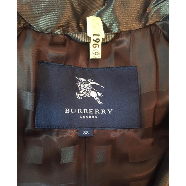 BURBERRY(バーバリー)の【美品/クリーニング済み】バーバリー❤️ダウンコート レディースのジャケット/アウター(ダウンコート)の商品写真