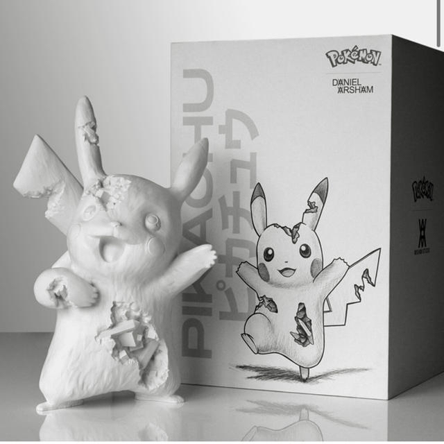 HOTお買い得 ポケモン arsham Pikachu ダニエルアーシャム ピカチュウ ぬいぐるみの通販 by 買ってください｜ポケモンならラクマ 