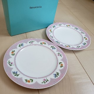 ティファニー(Tiffany & Co.)の美品　ティファニーケーキプレート２枚セット♪(食器)