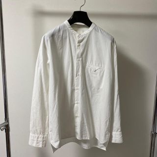 コモリ(COMOLI)のSTILL BY HAND バンドカラーシャツ スティルバイハンド 48(シャツ)