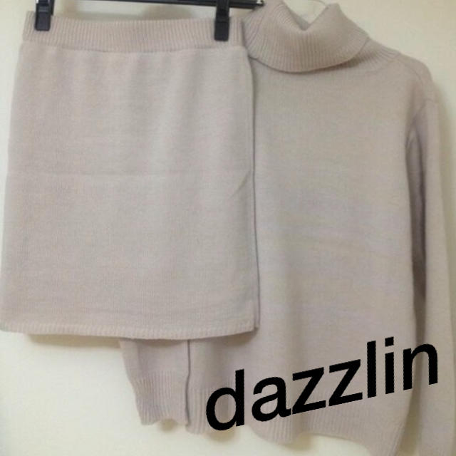 dazzlin(ダズリン)のもっちー様専用！【dazzlin】ニット スカート ベージュ F レディースのスカート(ミニスカート)の商品写真