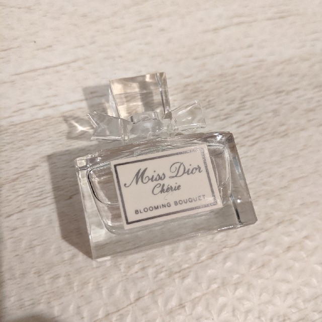 Christian Dior(クリスチャンディオール)のミスディオール　ブルーミングブーケ コスメ/美容の香水(香水(女性用))の商品写真