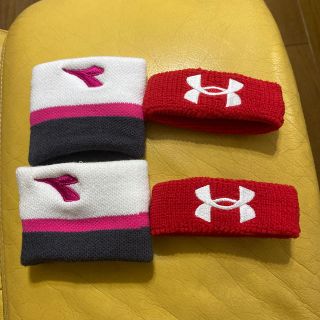 アンダーアーマー(UNDER ARMOUR)のディアドラ・アンダーアーマー（リストバンド）新品未使用4点セット(バングル/リストバンド)