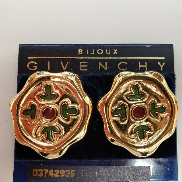 GIVENCHY(ジバンシィ)のイヤリング レディースのアクセサリー(イヤリング)の商品写真