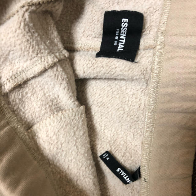 【新品本物】サイズM ESSENTIALS fear of god スウェット