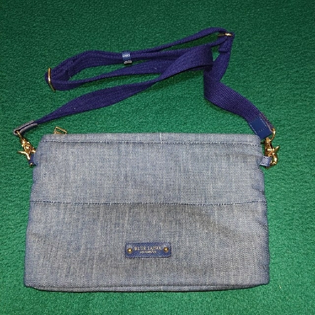 BURBERRY BLUE LABEL(バーバリーブルーレーベル)のBURBERRY バーバリー パファーミニバッグ ‼️ レディースのバッグ(ショルダーバッグ)の商品写真