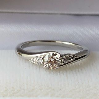 スタージュエリー(STAR JEWELRY)の専用　スタージュエリー✨7号✨ダイヤモンドリング0.27ct(リング(指輪))