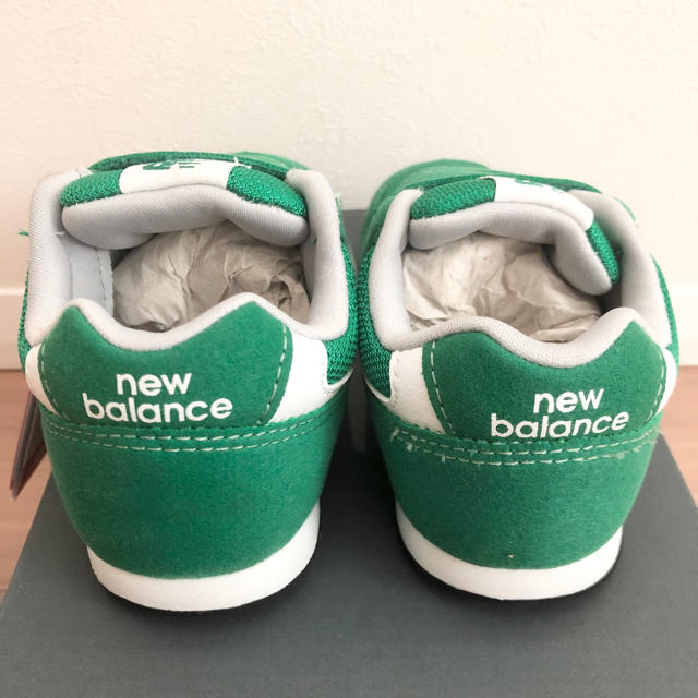 New Balance(ニューバランス)の新品未使用　ニューバランス スニーカー キッズ　996【15cm】 キッズ/ベビー/マタニティのキッズ靴/シューズ(15cm~)(スニーカー)の商品写真