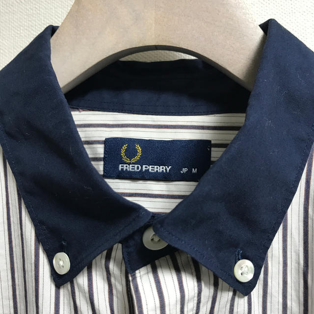 FRED PERRY(フレッドペリー)の(値下げしました)フレッドペリー　FRED PERRY ストライプシャツ メンズのトップス(シャツ)の商品写真