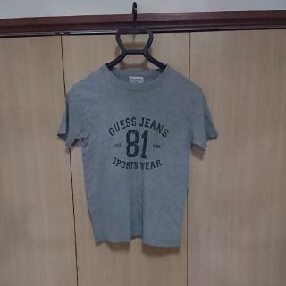 ゲス(GUESS)のGUESS Tシャツ グレー(Tシャツ/カットソー(半袖/袖なし))