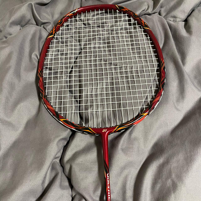 YONEX バドミントンラケット ヨネックス(ボルトリック80Eチューン YONEX バドミントンラケット ヨネックス(ボルトリック80Eチューン