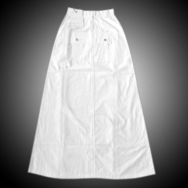 【新品】UPSPIN　ロングスカート　White　日本製 レディースのスカート(ロングスカート)の商品写真