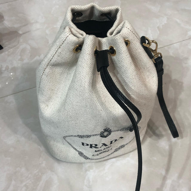 レディースPRADA 巾着バッグ