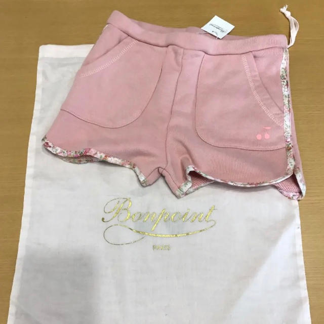 Bonpoint(ボンポワン)の新品未使用 Bonpoint スウェット ショートパンツ 6A キッズ/ベビー/マタニティのキッズ服女の子用(90cm~)(パンツ/スパッツ)の商品写真