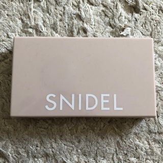 スナイデル(SNIDEL)の【美品】SNIDEL コスメ チーク(チーク)