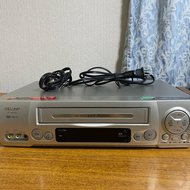 SHARP(シャープ)のVHS Hi-Fi ビデオデッキ　シャープ　VC-HF910 スマホ/家電/カメラのテレビ/映像機器(その他)の商品写真