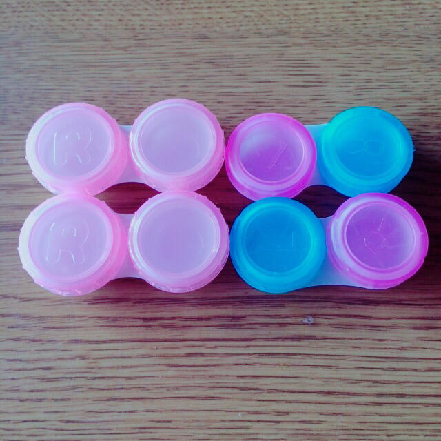 コンタクトケース コスメ/美容のベースメイク/化粧品(その他)の商品写真