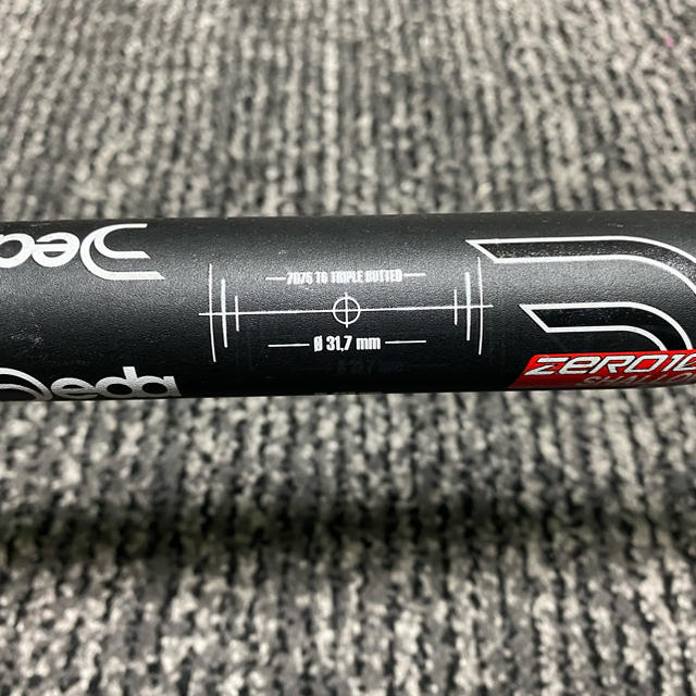 DEDA ZERO100 ドロップハンドルシャロー 幅外-外420 スポーツ/アウトドアの自転車(パーツ)の商品写真