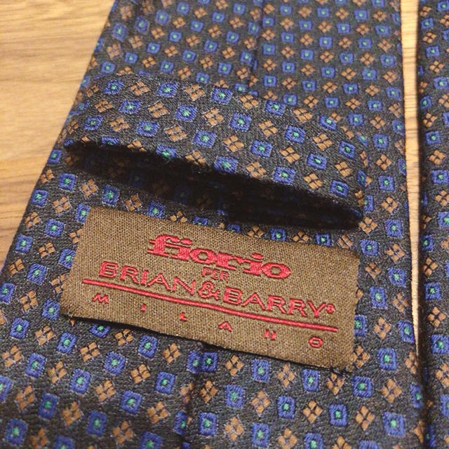 新品　イタリア　ミラノ で購入　ネクタイ　Fiorio Brian&Barry