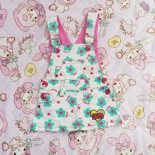 EARTHMAGIC(アースマジック)のサロペットスカート♡ キッズ/ベビー/マタニティのキッズ服女の子用(90cm~)(ワンピース)の商品写真