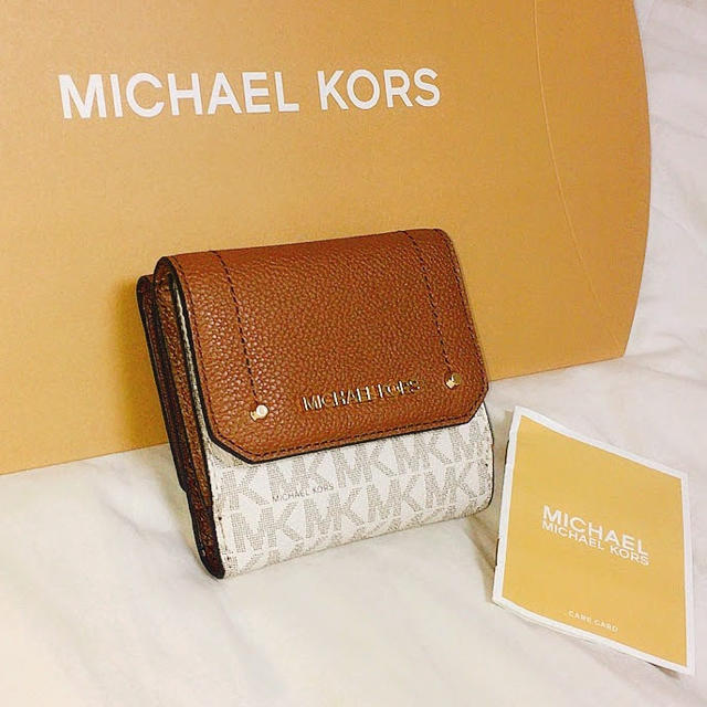 ⭐MICHAEL KORS⭐マイケルコース⭐新品 ミニ財布バニラ ジェットセット