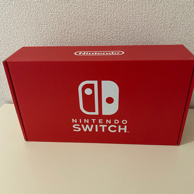 Nintendo Switch(ニンテンドースイッチ)の新品未使用⭐️ニンテンドースイッチ 本体　ネオンイエロー/ブルー エンタメ/ホビーのゲームソフト/ゲーム機本体(家庭用ゲーム機本体)の商品写真