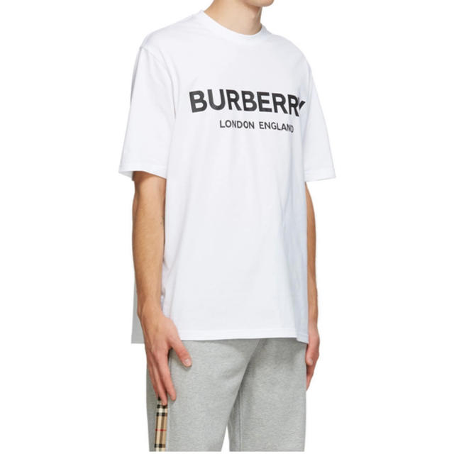 BURBERRY Letchford T シャツの通販 by KA｜バーバリーならラクマ - BURBERRY ホワイト ロゴ 好評国産