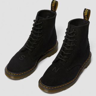 アンダーカバー(UNDERCOVER)の1460 UNDERCOVER CORDUROY 8 ホール ブーツ(ブーツ)