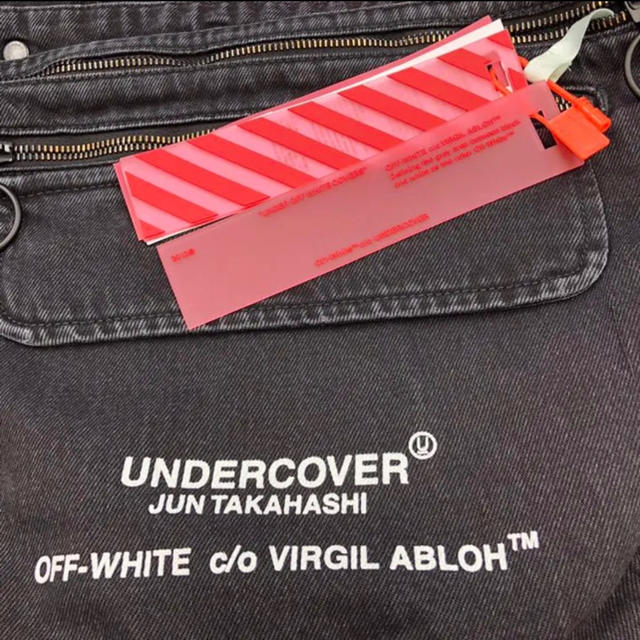 OFF-WHITE(オフホワイト)の正規品 OFF-WHITE × UNDERCOVER オフホワイト ボディバック メンズのバッグ(ボディーバッグ)の商品写真