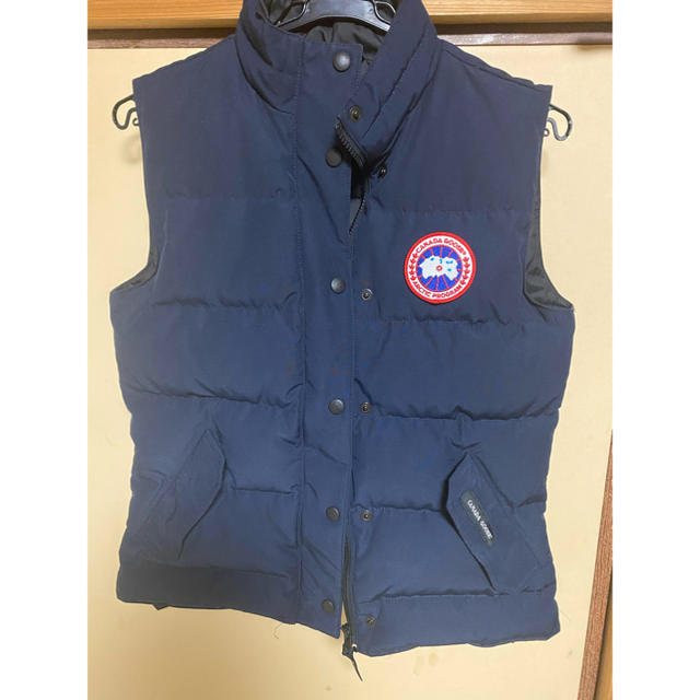 CANADA GOOSE(カナダグース)のtskt様 専用 レディースのジャケット/アウター(ダウンベスト)の商品写真