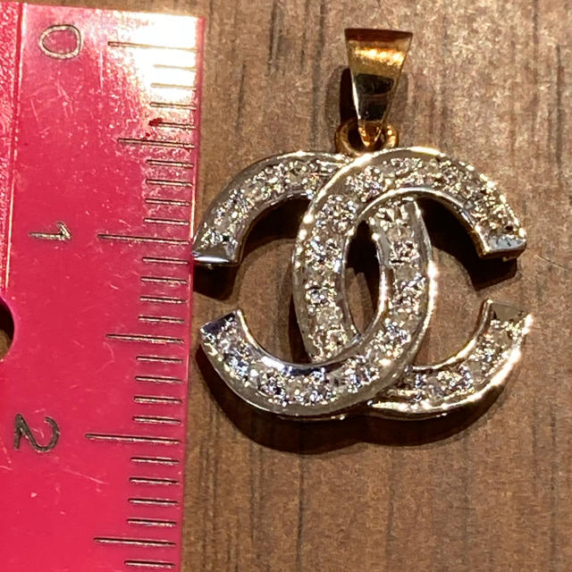 CHANEL マーク 18k ネックレストップ