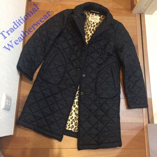 TraditionalWeatherwearネイビー×レオパ キルティングコート(ロングコート)