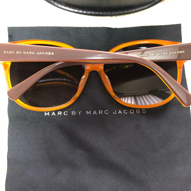 MARC BY MARC JACOBS(マークバイマークジェイコブス)のmarc by marc jacobs サングラス レディースのファッション小物(サングラス/メガネ)の商品写真