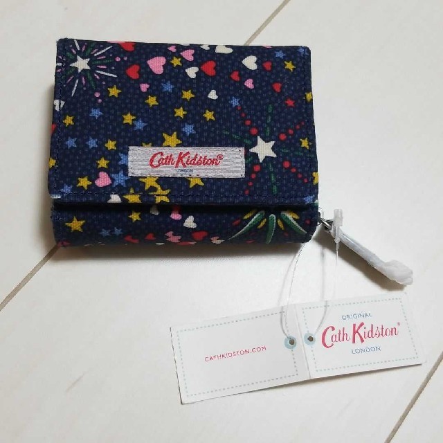 Cath Kidston(キャスキッドソン)の新品未使用！キャスキッドソン☆折り財布 レディースのファッション小物(財布)の商品写真