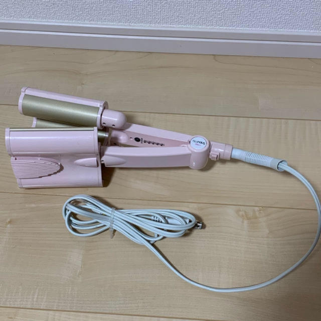 ツヤグラ ウェーブアイロン 32mmの通販 by りあ's shop|ラクマ ツヤグラ ウェーブアイロン 32mmの通販 by りあ's shop|ラクマ