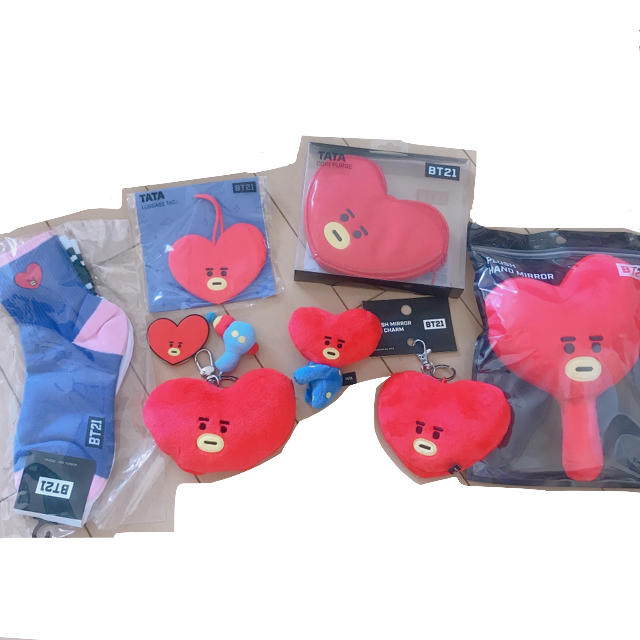 防弾少年団(BTS)(ボウダンショウネンダン)の【BT21】♡TATA 韓国公式グッズ♡ エンタメ/ホビーのCD(K-POP/アジア)の商品写真