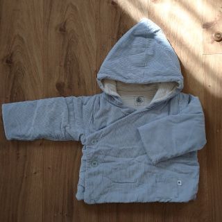 プチバトー(PETIT BATEAU)のプチバトー　ベビーコート　12m(ジャケット/コート)