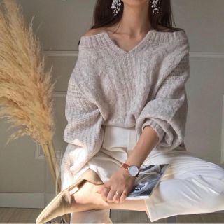 ザラ(ZARA)のキーネックニット(ニット/セーター)