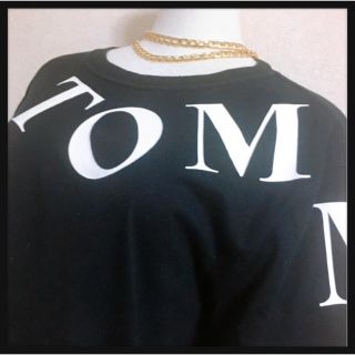 トミー(TOMMY)の[TOMMY]Tシャツ メンズ 黒 半袖 背中英字ロゴ モノトーン(Tシャツ/カットソー(半袖/袖なし))