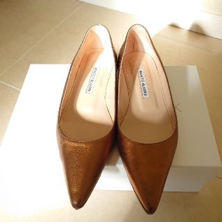 マノロブラニク(MANOLO BLAHNIK)のマノロブラニクBBフラットシューズ37パンプス　ドゥロワー(バレエシューズ)