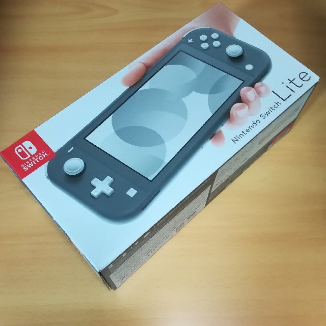 Nintendo Switch(ニンテンドースイッチ)の新品 Nintendo Switch Lite グレー エンタメ/ホビーのゲームソフト/ゲーム機本体(携帯用ゲーム機本体)の商品写真