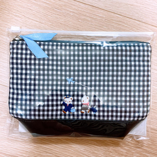 【新品・未使用】familiar ANAオリジナルギンガムチェックポーチ