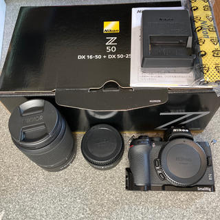 ニコン(Nikon)のNikon z50 ダブルズームキット+L型プレート(ミラーレス一眼)