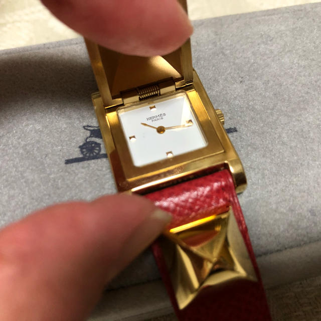 Hermes(エルメス)のHERMES エルメス　メドール　腕時計 レディースのファッション小物(腕時計)の商品写真