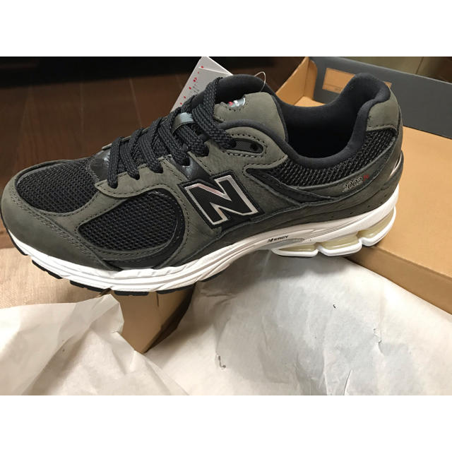 new balance 2002ML BLACK