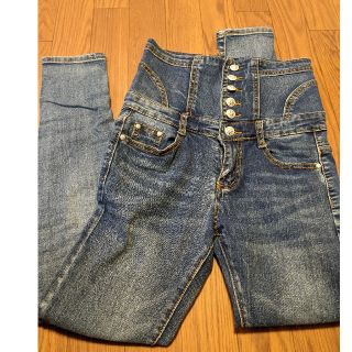 リーバイス(Levi's)のハイウエストデニムパンツ(デニム/ジーンズ)